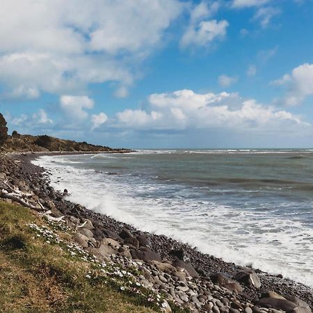 Appartamento Te Moana Waterfront New Plymouth Esterno foto